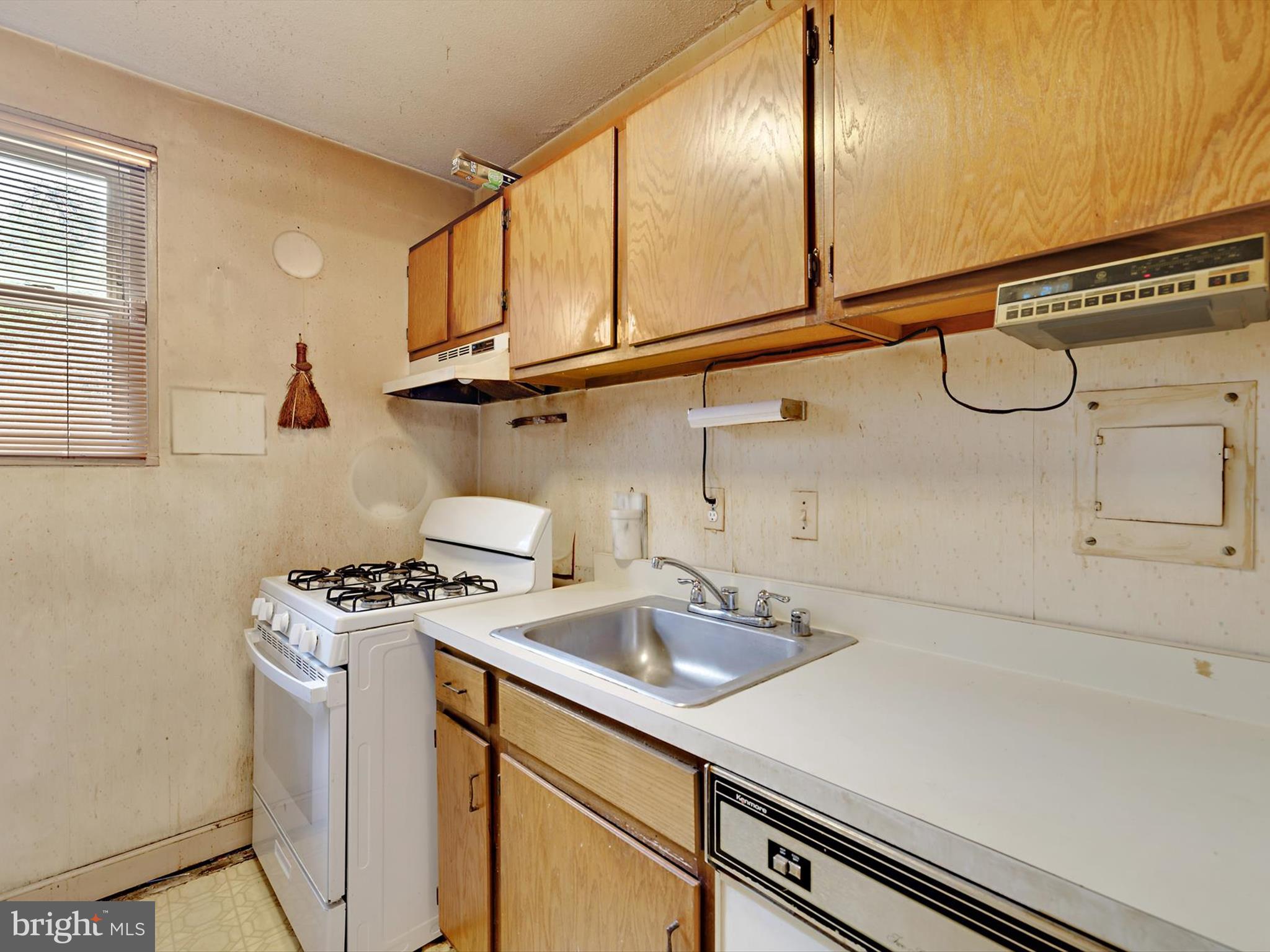 PARK PLACE CONDOMINIUMS - Residential