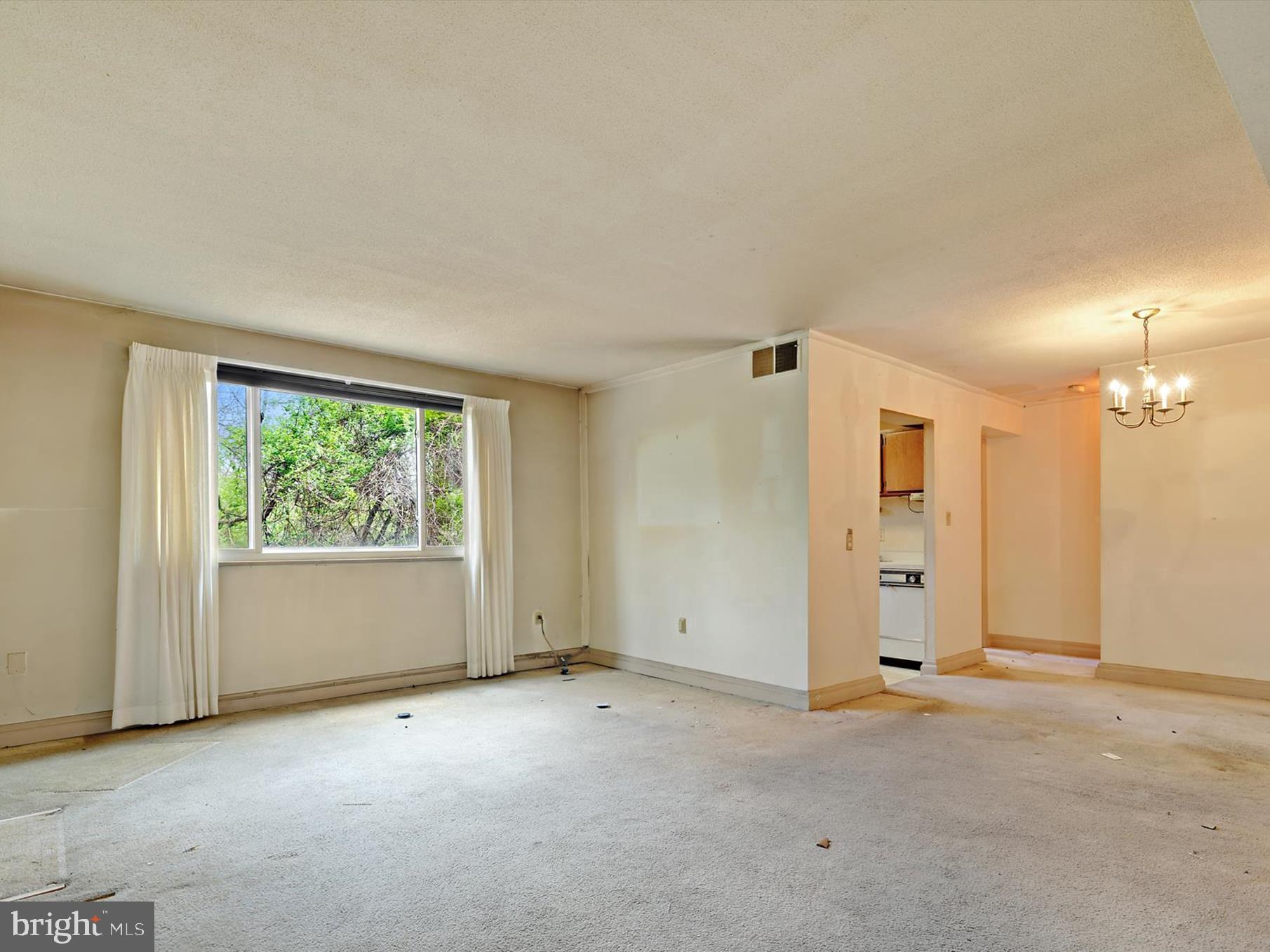 3837 HAMILTON STREET J-102