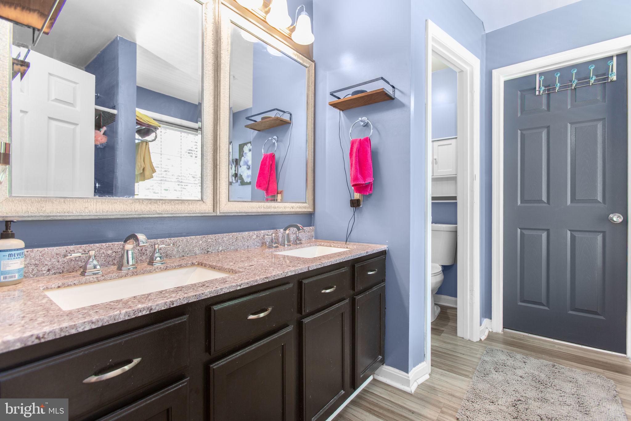 STONEYBROOKE - Residential