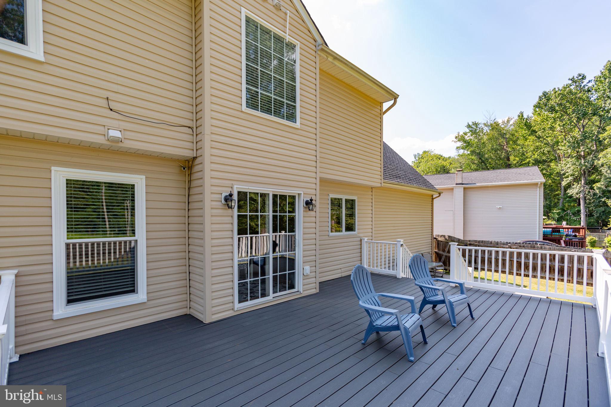 STONEYBROOKE - Residential