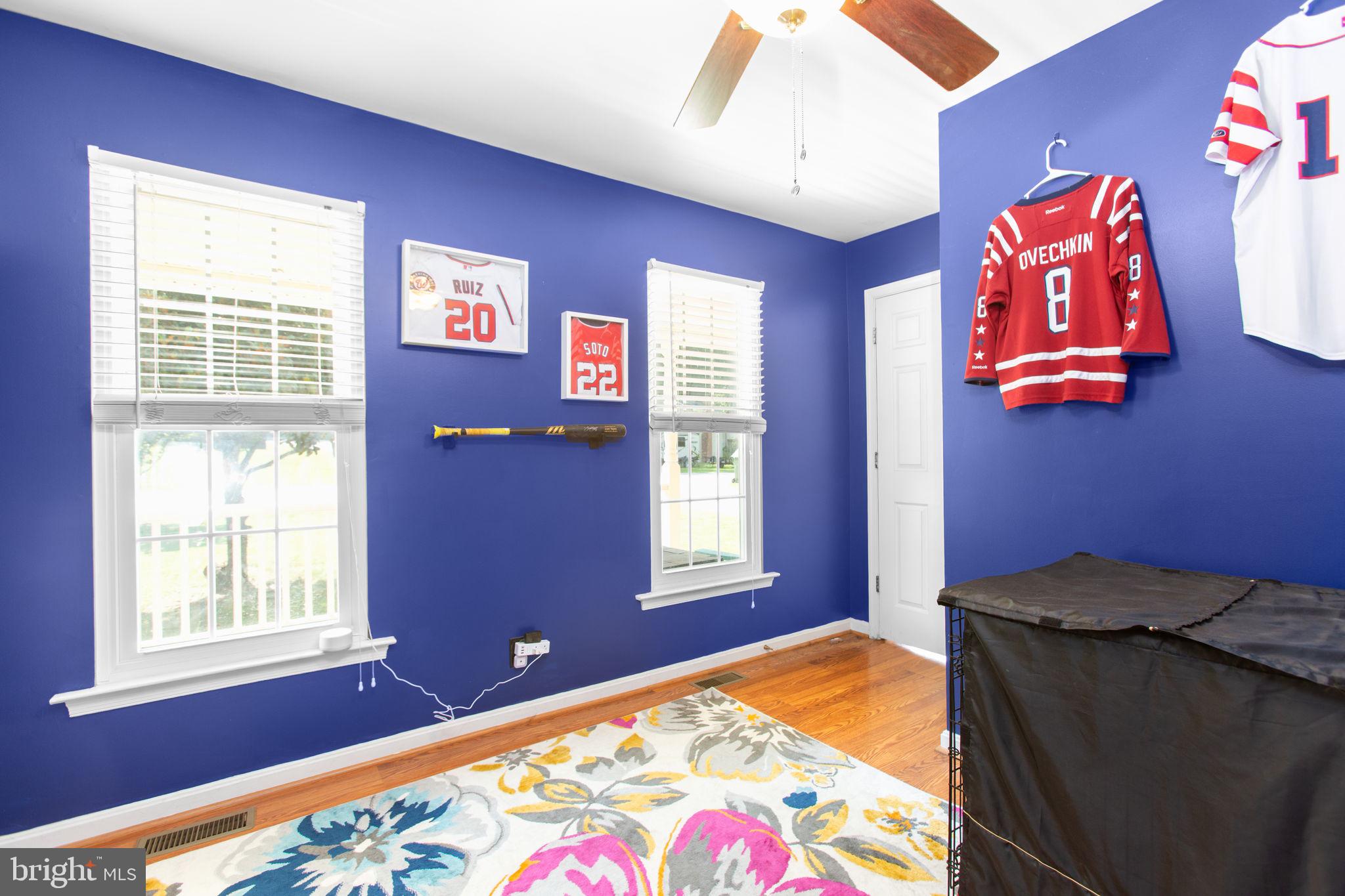 STONEYBROOKE - Residential