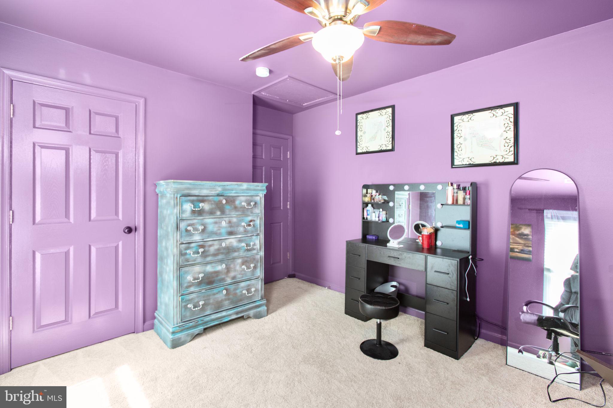 STONEYBROOKE - Residential