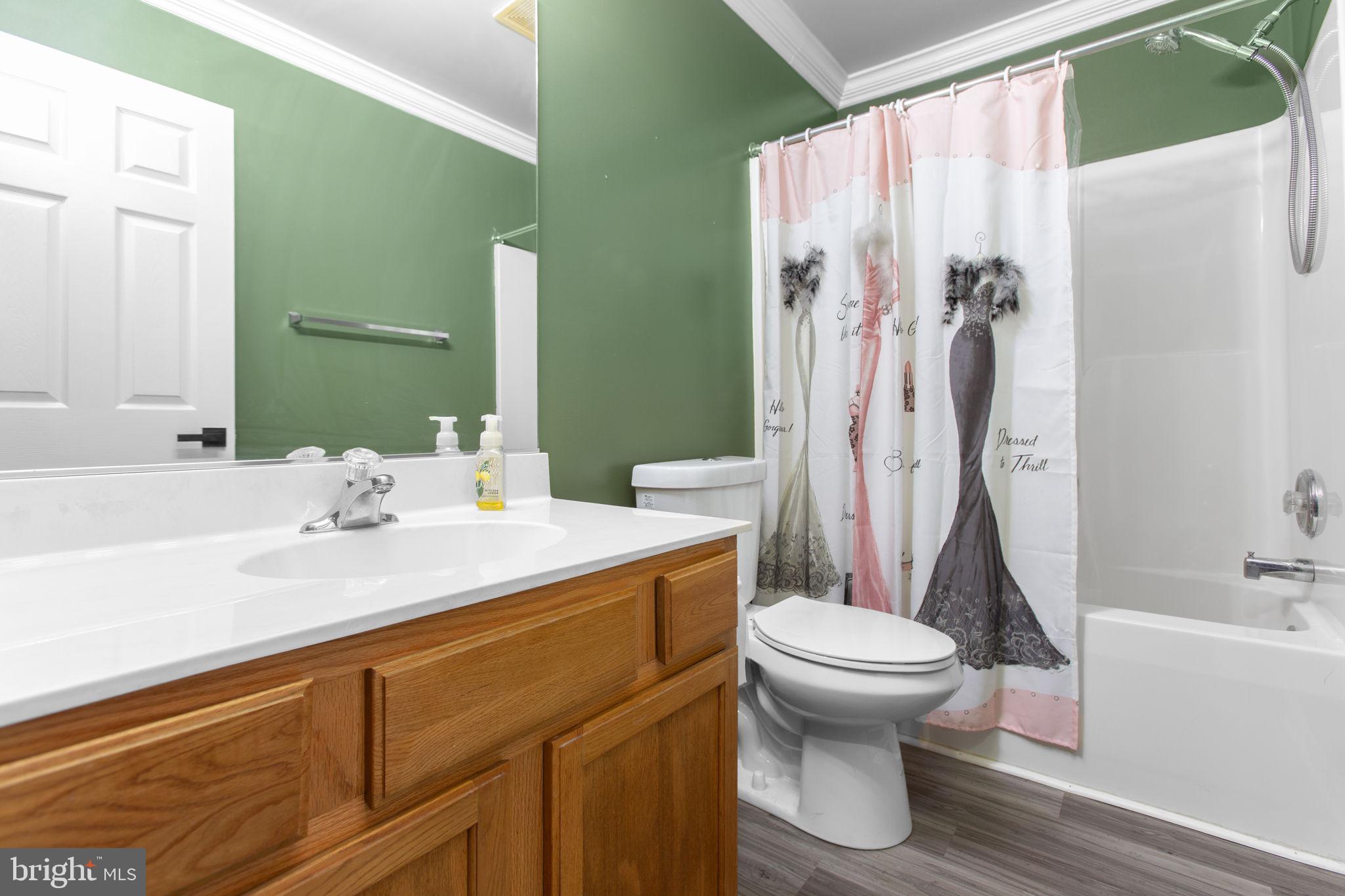 STONEYBROOKE - Residential