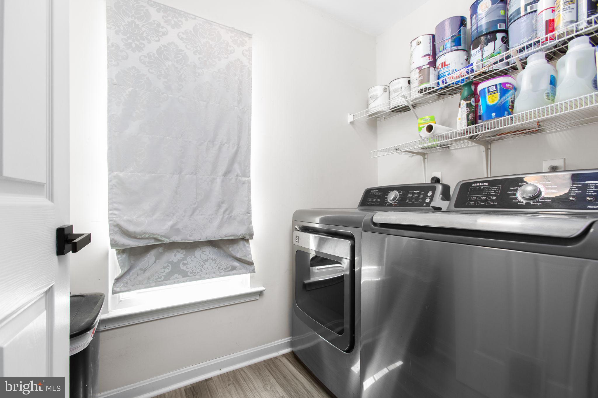 STONEYBROOKE - Residential