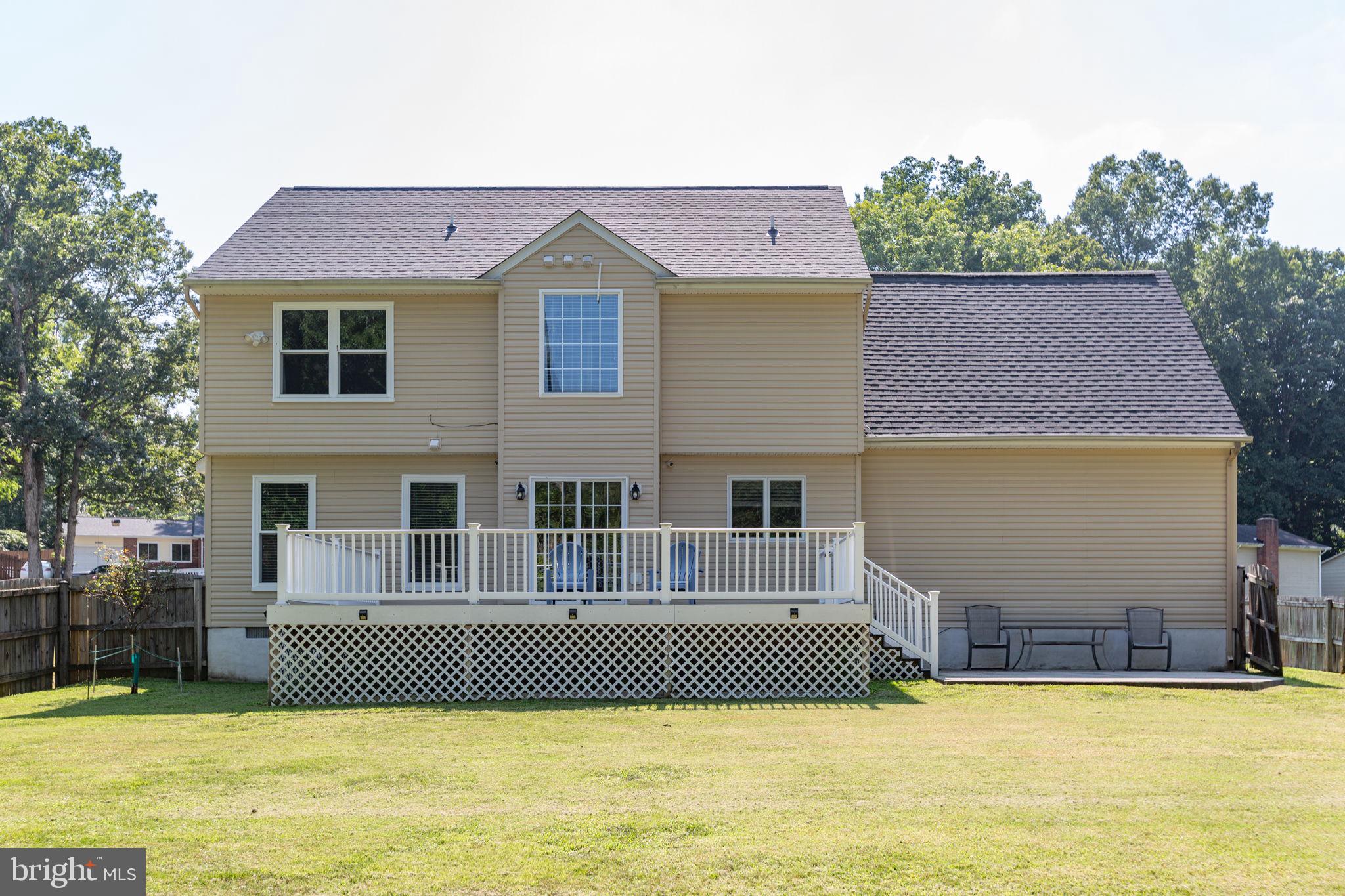 STONEYBROOKE - Residential