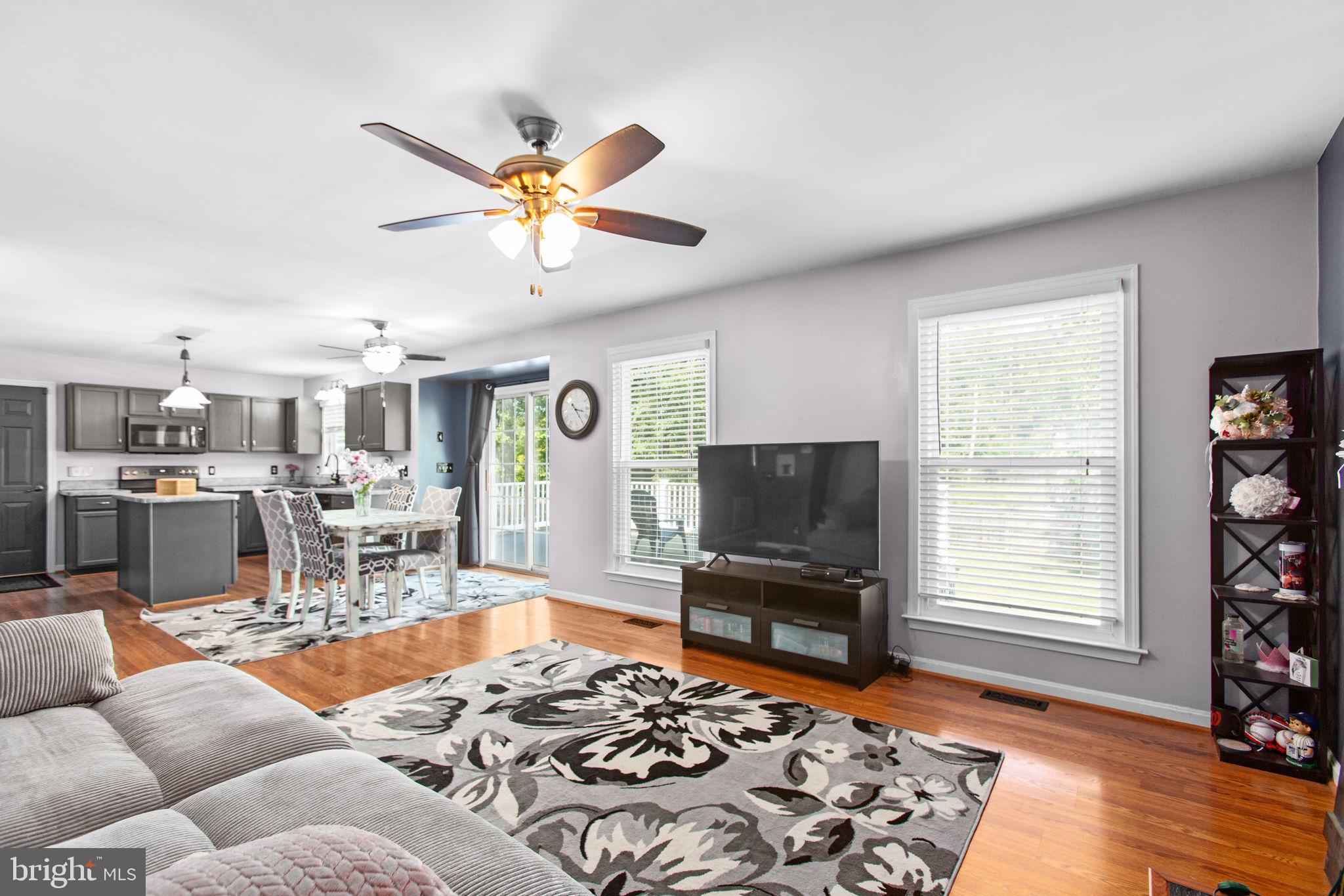 STONEYBROOKE - Residential