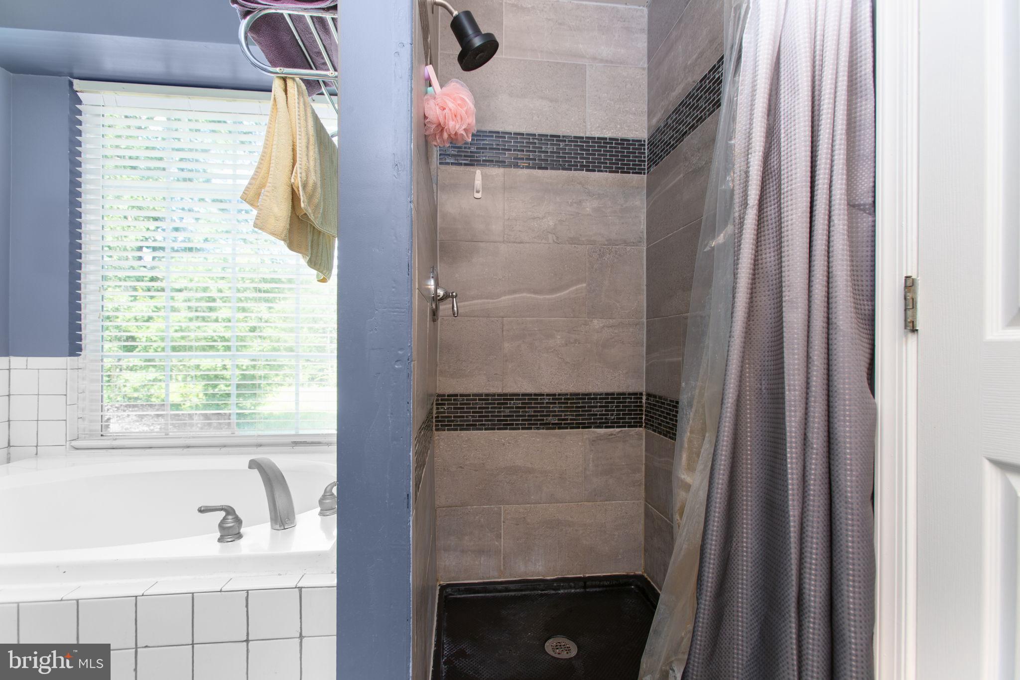 STONEYBROOKE - Residential