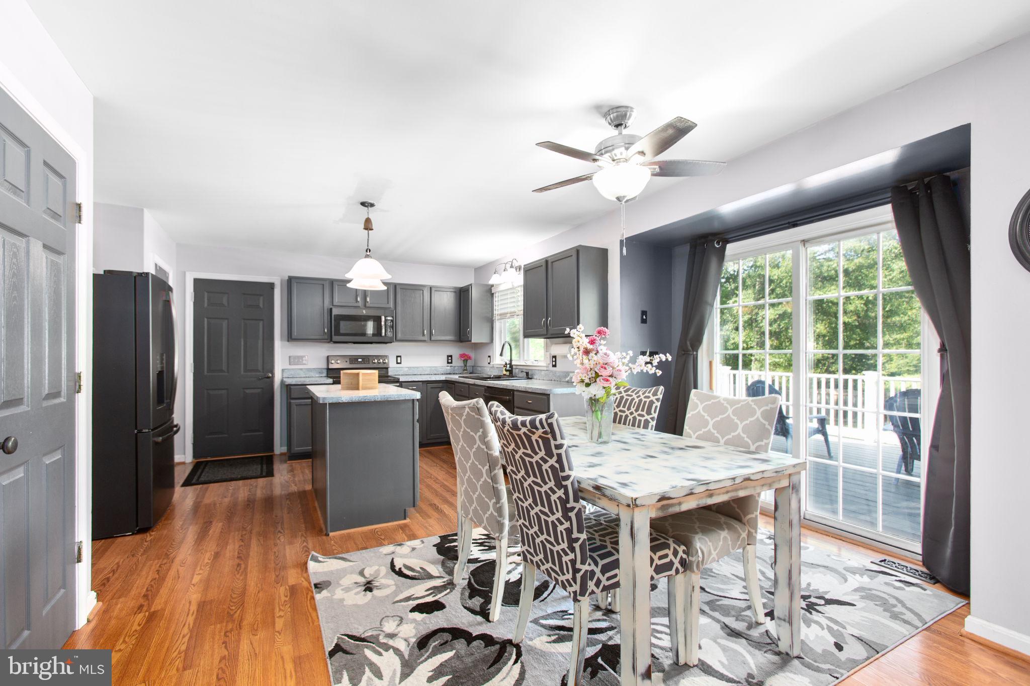 STONEYBROOKE - Residential