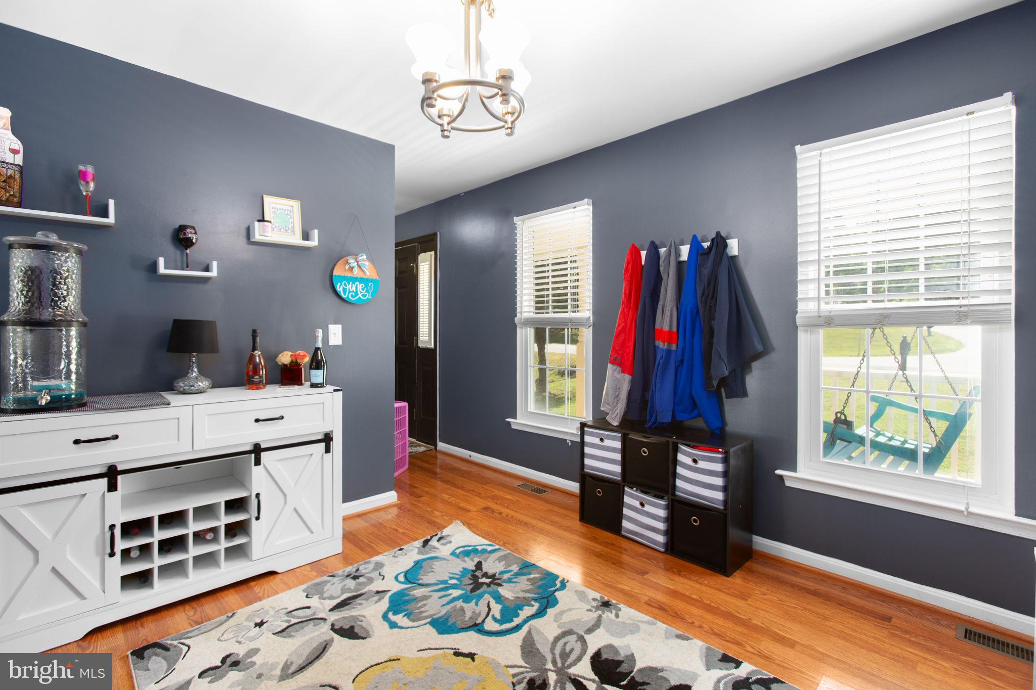 STONEYBROOKE - Residential