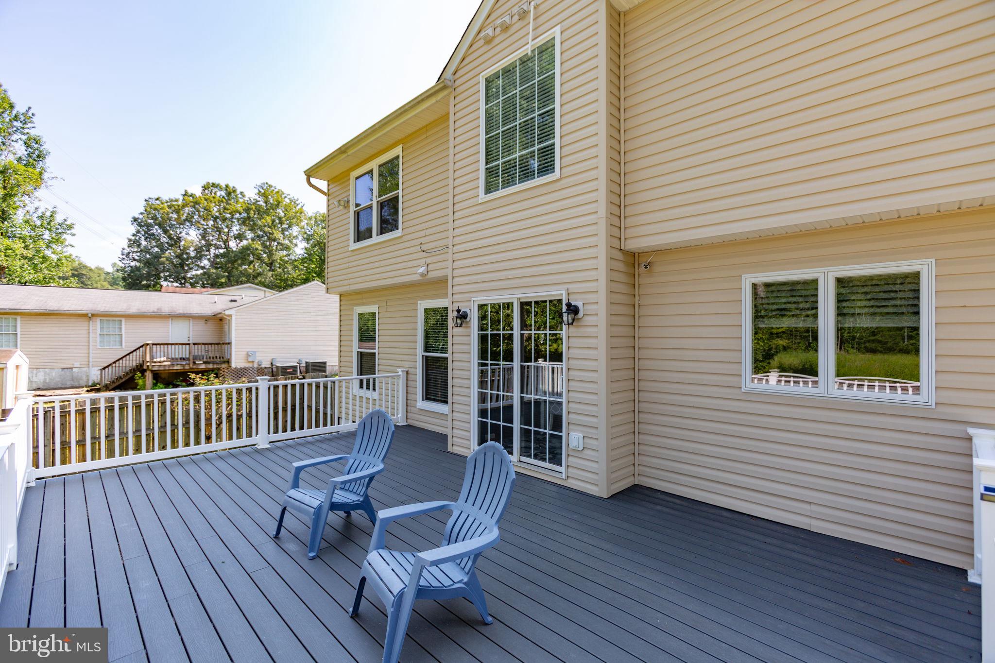 STONEYBROOKE - Residential