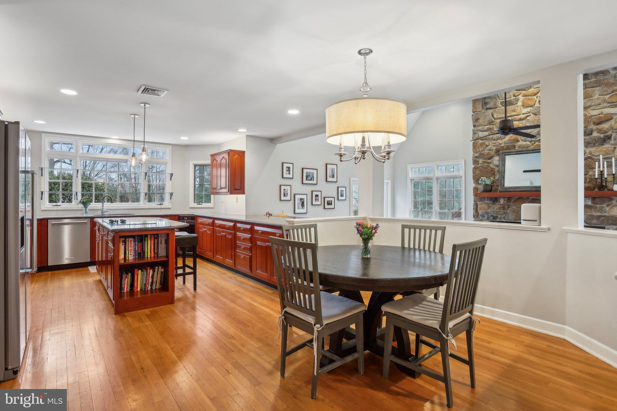 BRAMPTON CHASE - Residential