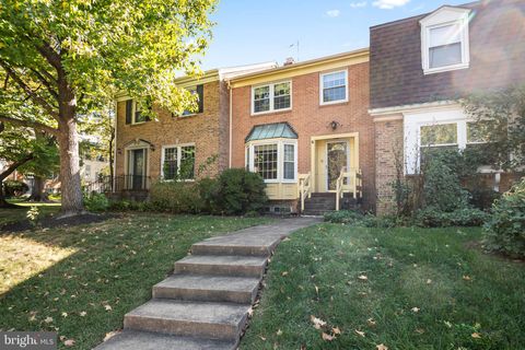2417 FALLS PLACE COURT FALLS CHURCH VA 22043