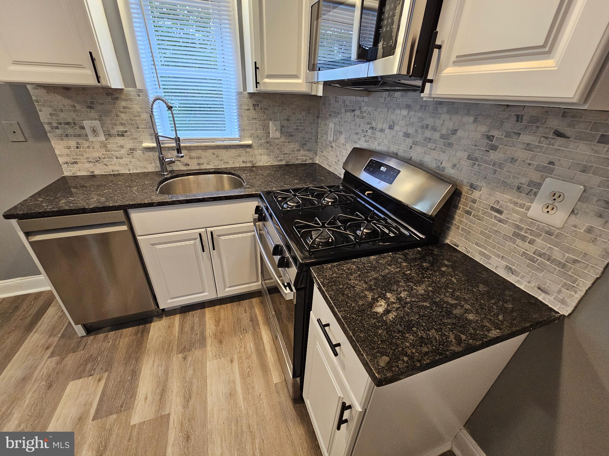 ARUNDEL VILLAGE - Residential