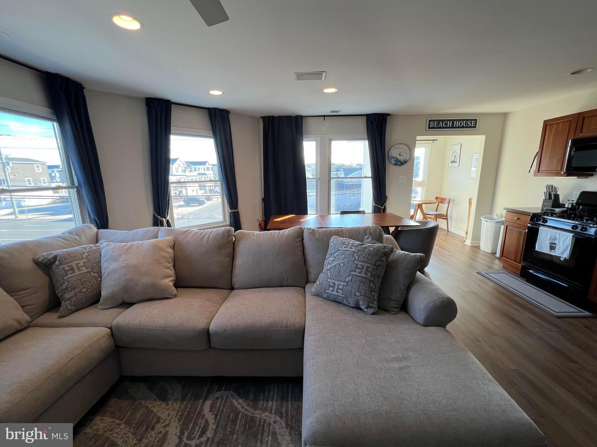 1412 LONG BEACH BOULEVARD U-A