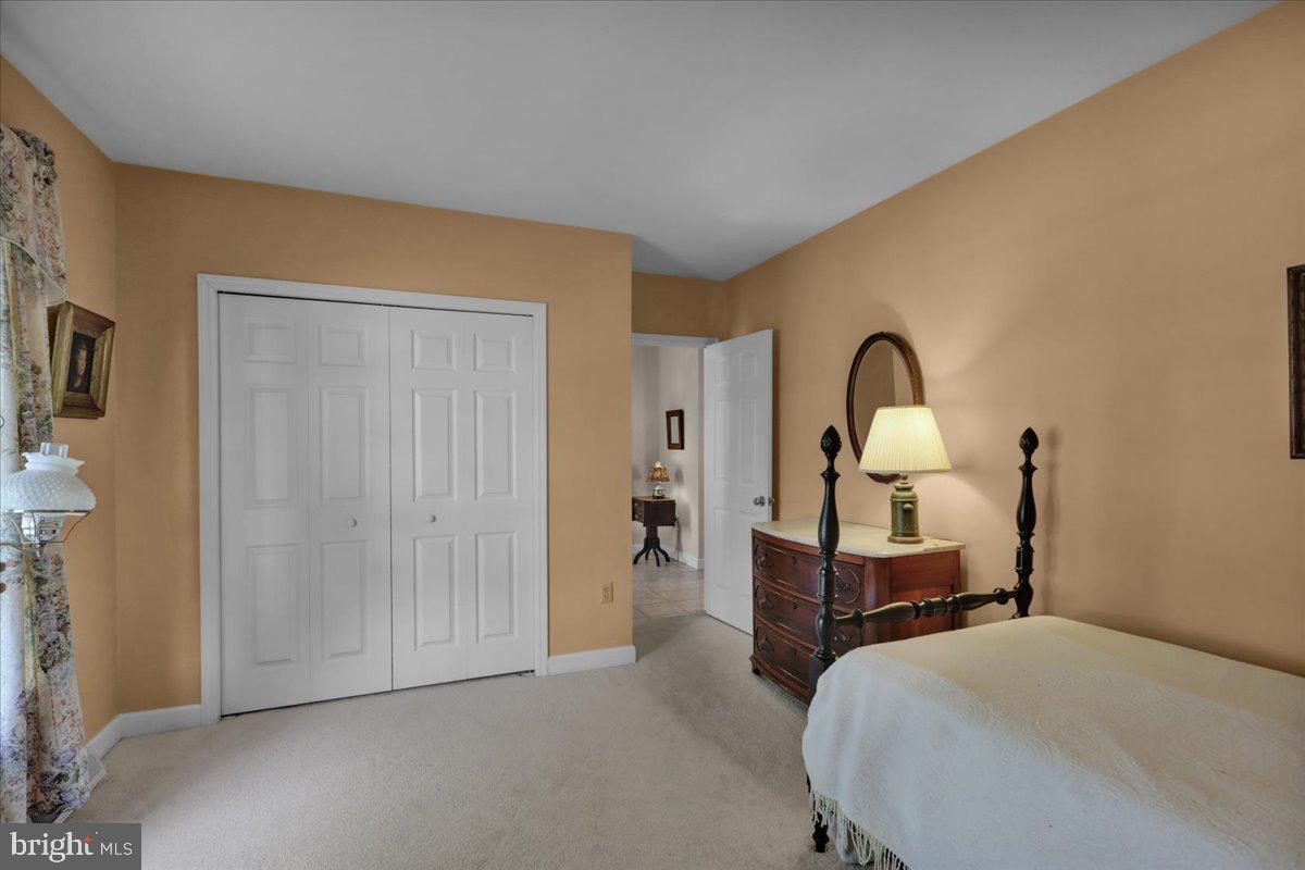 SHADOW RIDGE - Residential