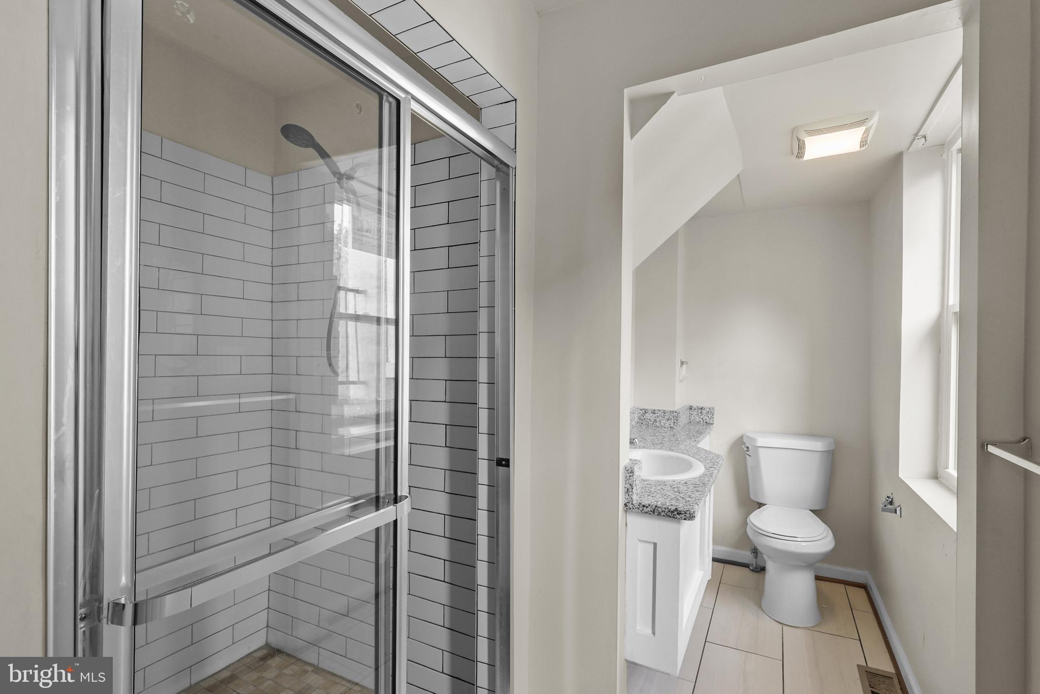 BROADWAY EAST - Residential Lease