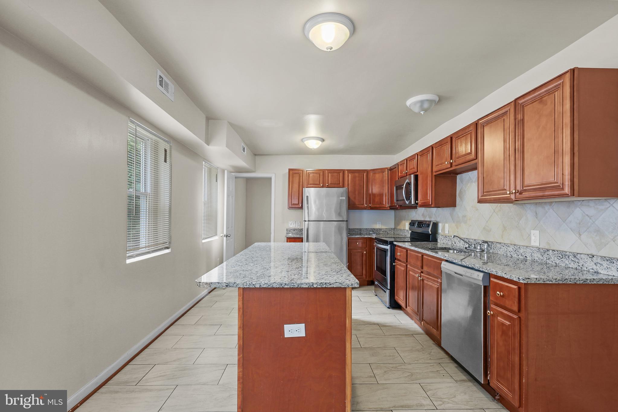 BROADWAY EAST - Residential Lease