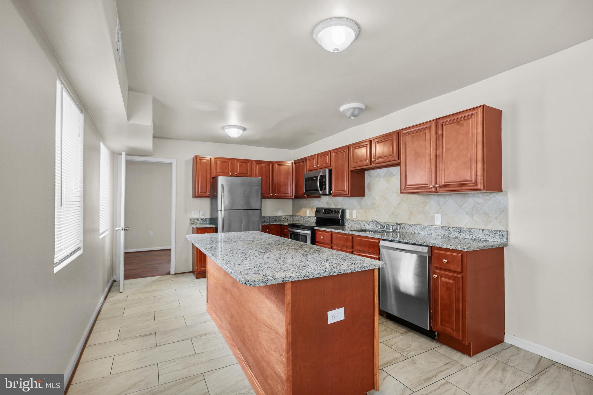 BROADWAY EAST - Residential Lease