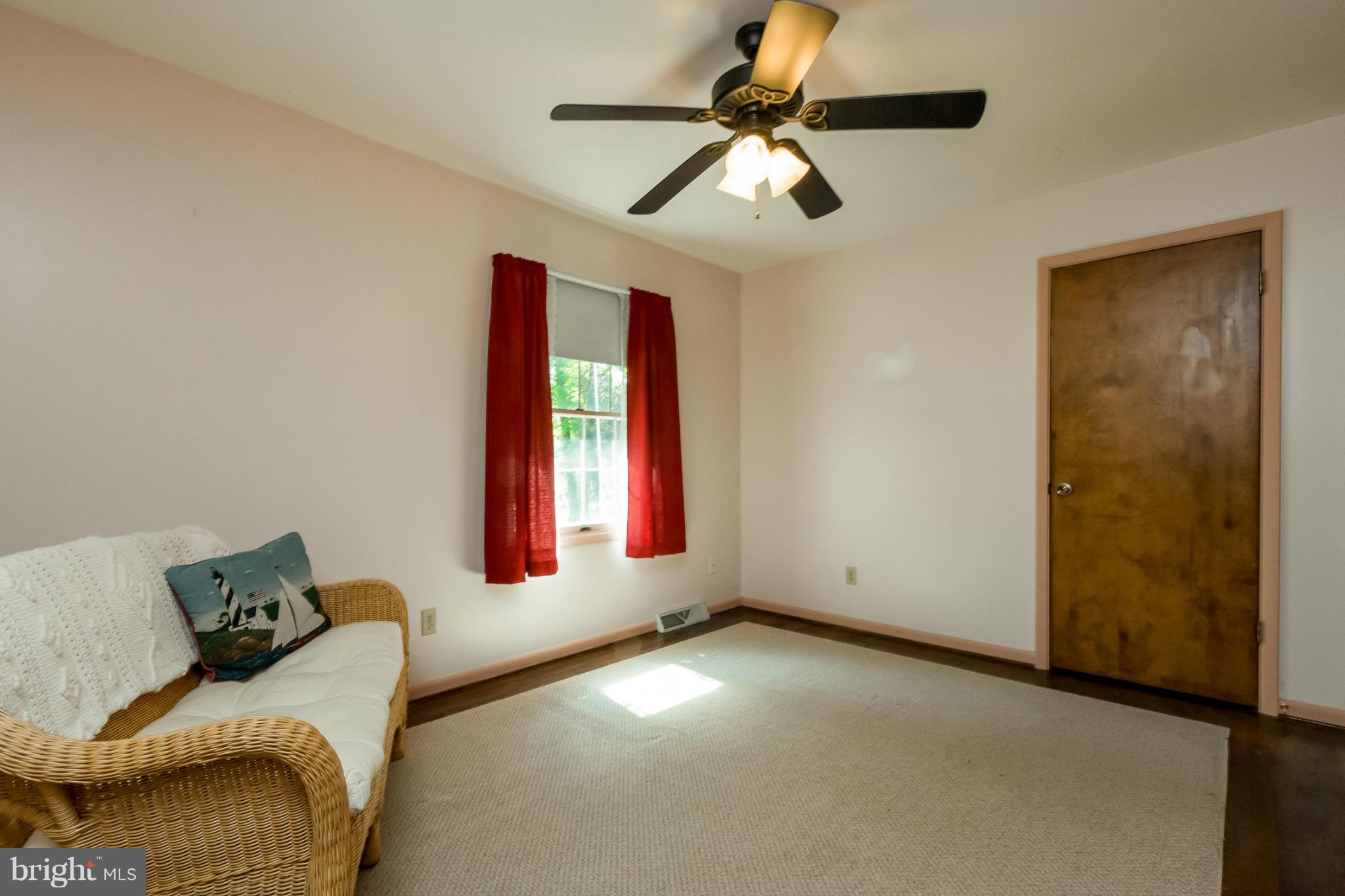 RED HILL - Residential