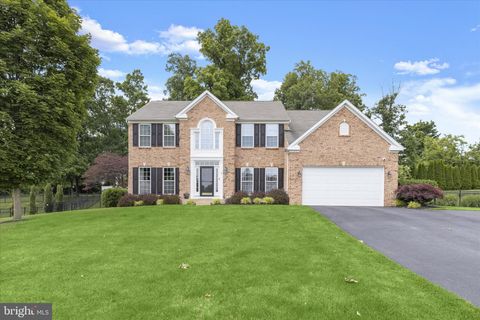 Homes For Sale - 7 Cardiff Road<br/> SHREWSBURY, PA 17361