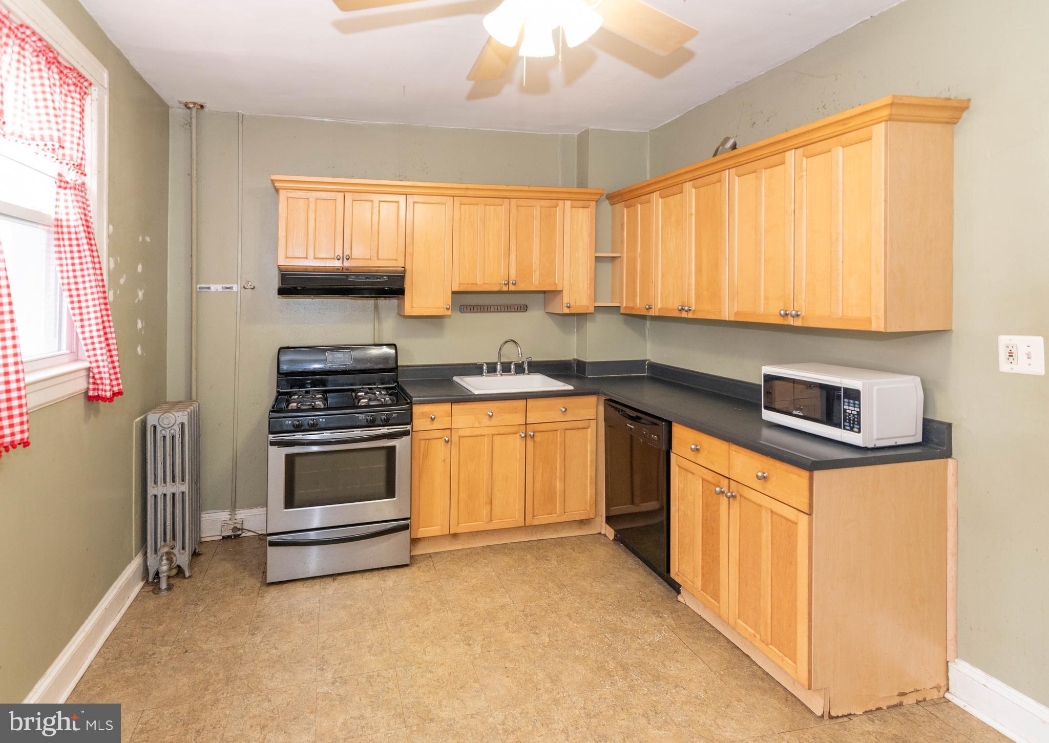 HAMPDEN HISTORIC DISTRICT - Residential