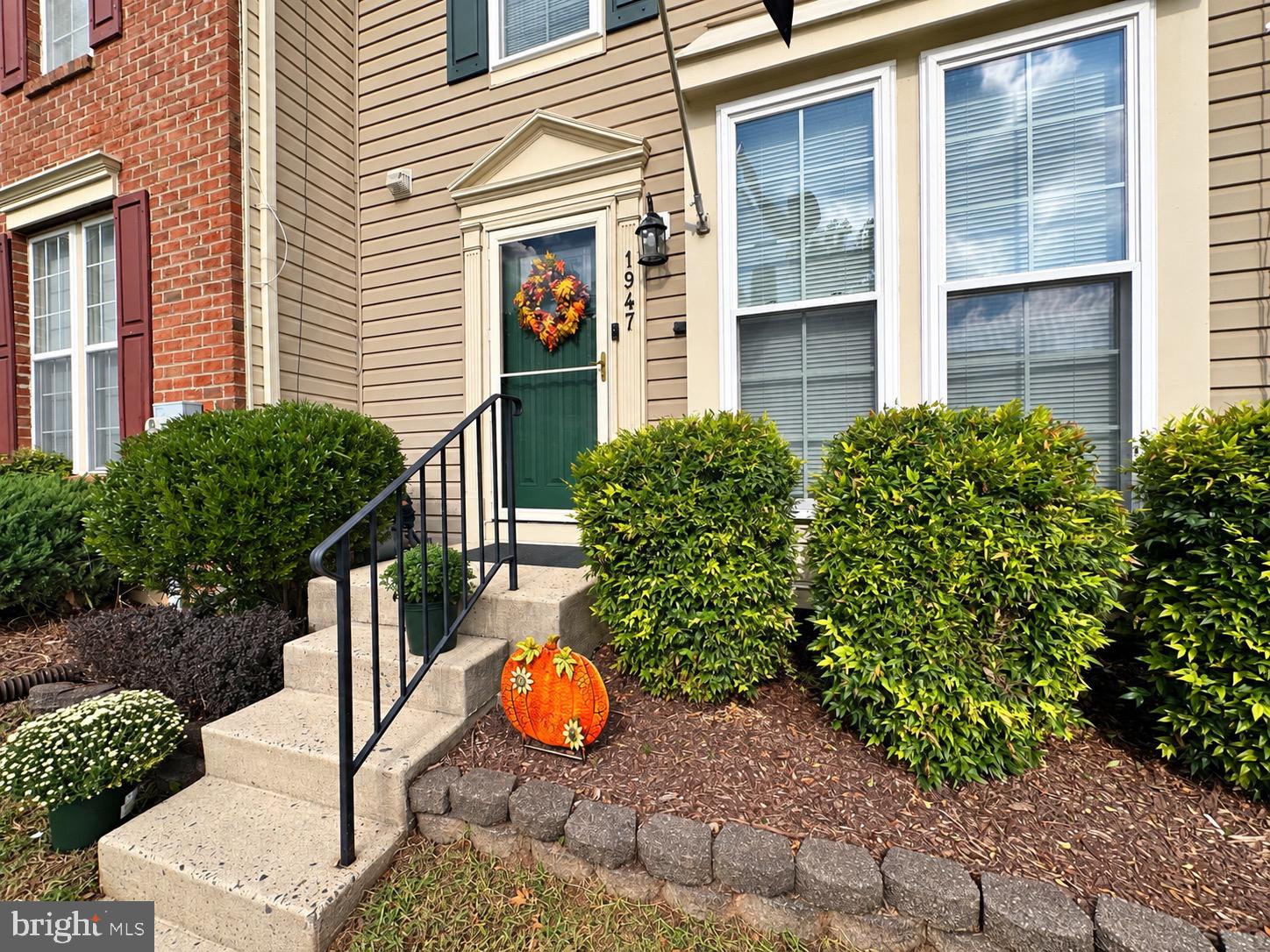 1947 LAUREL OAK DRIVE