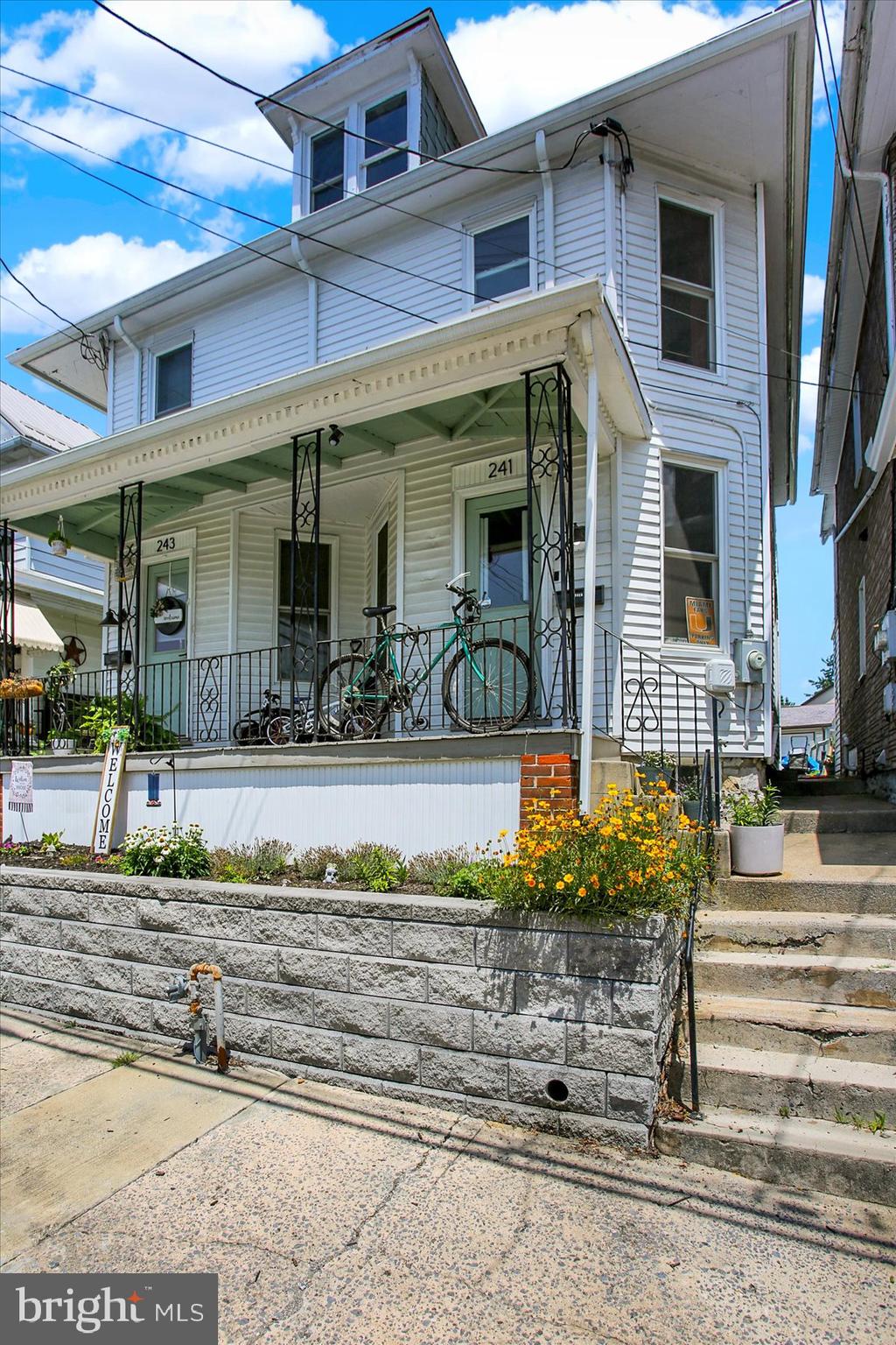241 HIGH STREET