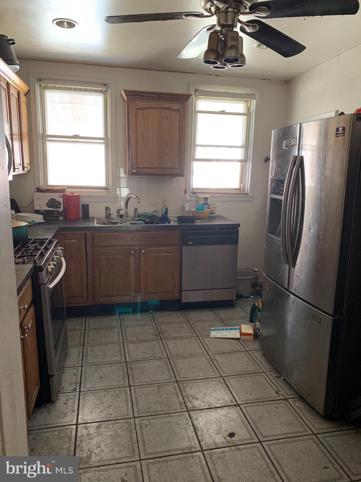 WEST OAK LANE - Residential