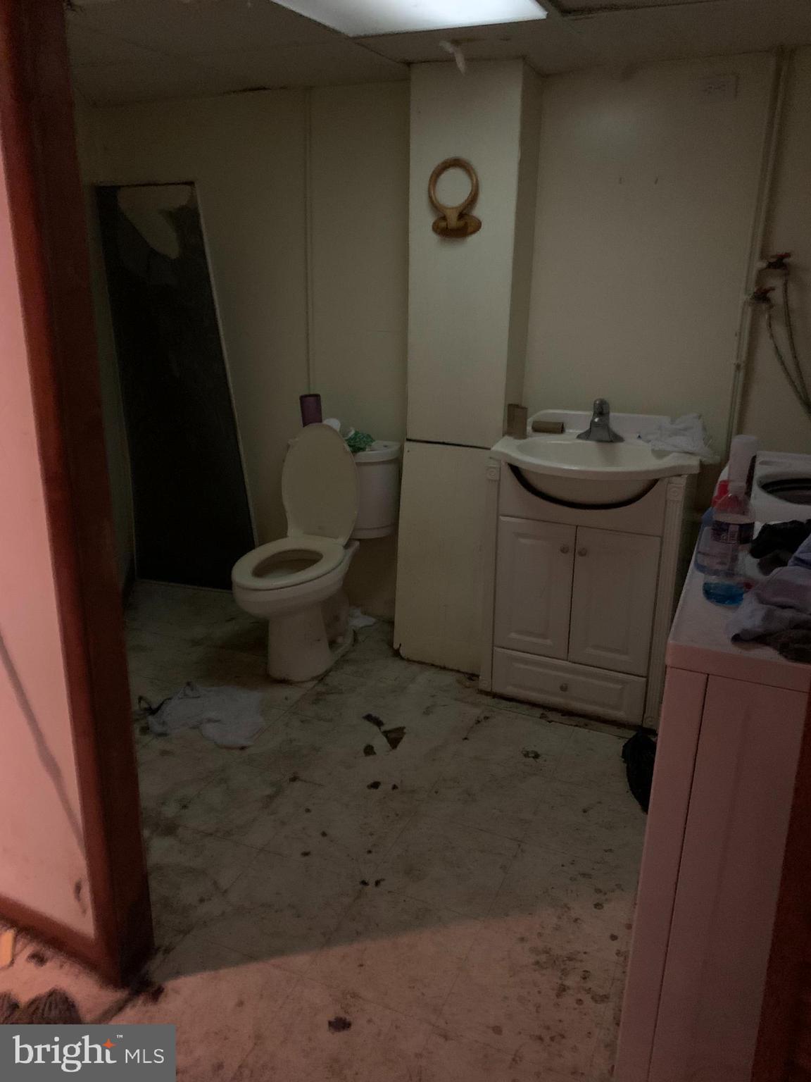 WEST OAK LANE - Residential