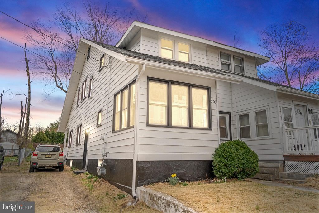 Photo of 220 White Horse Avenue, CLEMENTON, NJ 08021 (MLS # NJCD2113898)