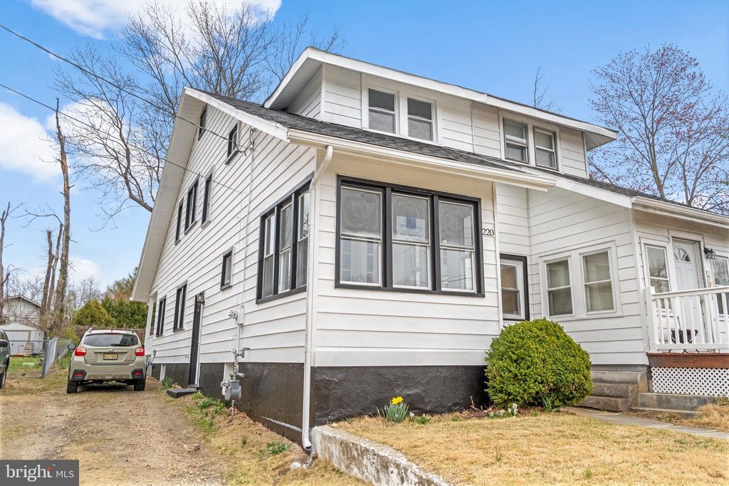 Photo of 220 White Horse Avenue, CLEMENTON, NJ 08021 (MLS # NJCD2113898)