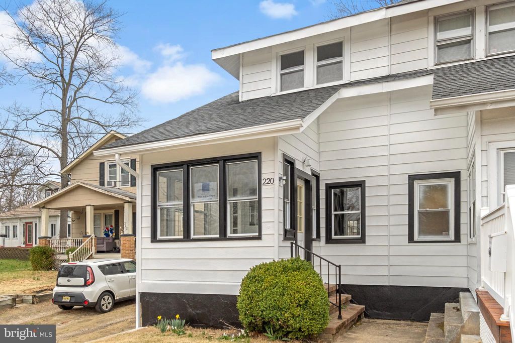 Photo of 220 White Horse Avenue, CLEMENTON, NJ 08021 (MLS # NJCD2113898)
