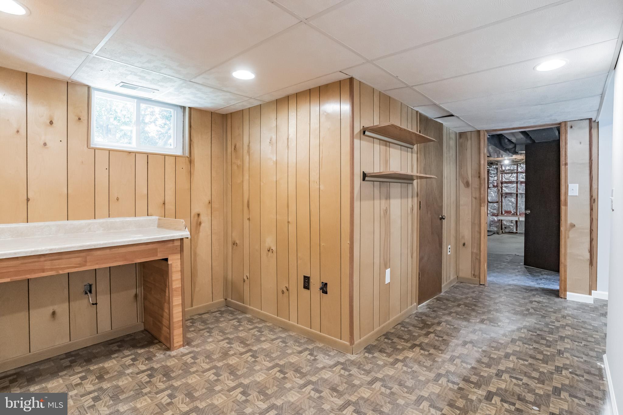 LONG BEACH - Residential