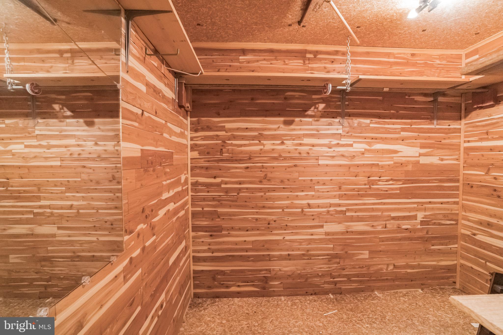 LONG BEACH - Residential