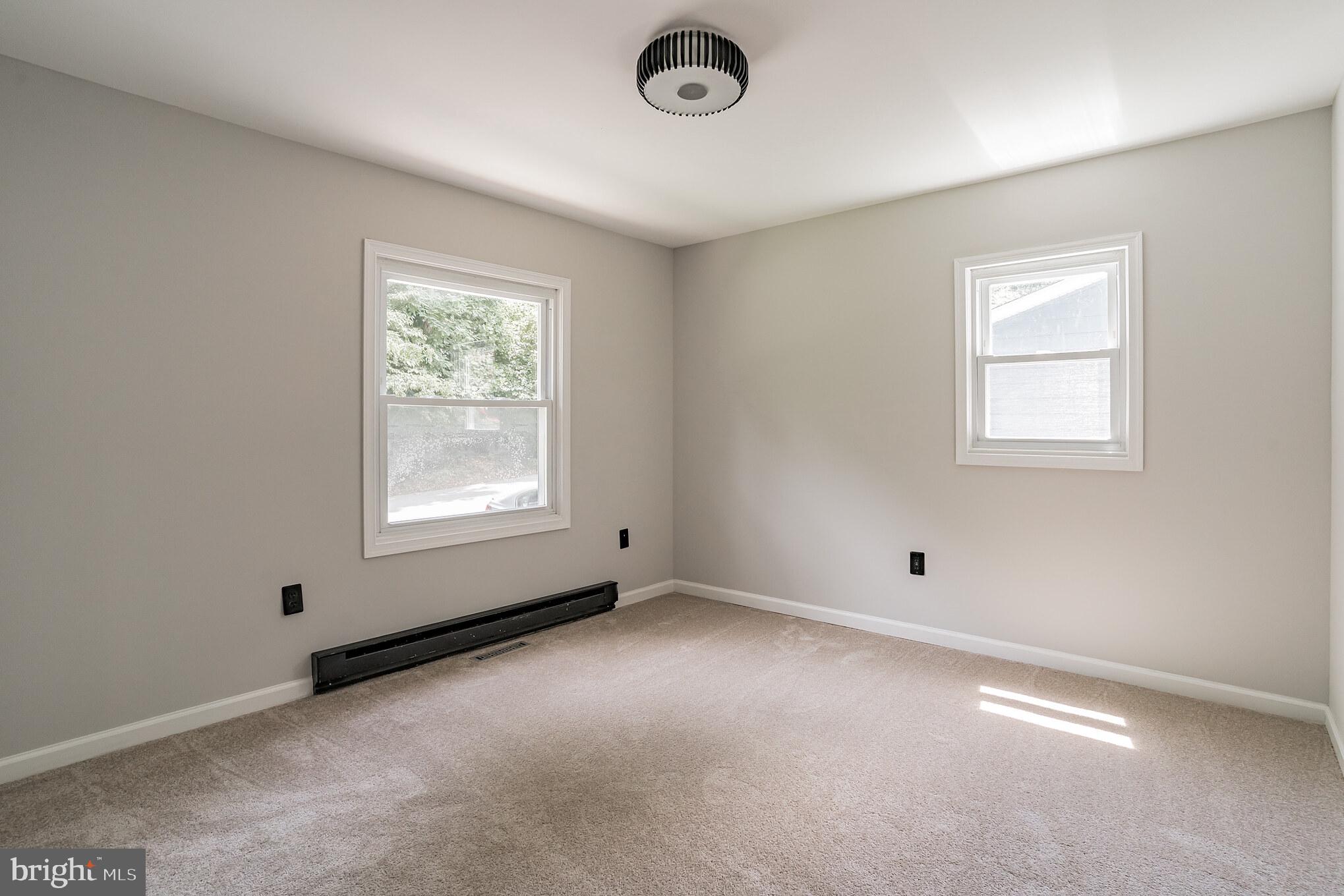 LONG BEACH - Residential