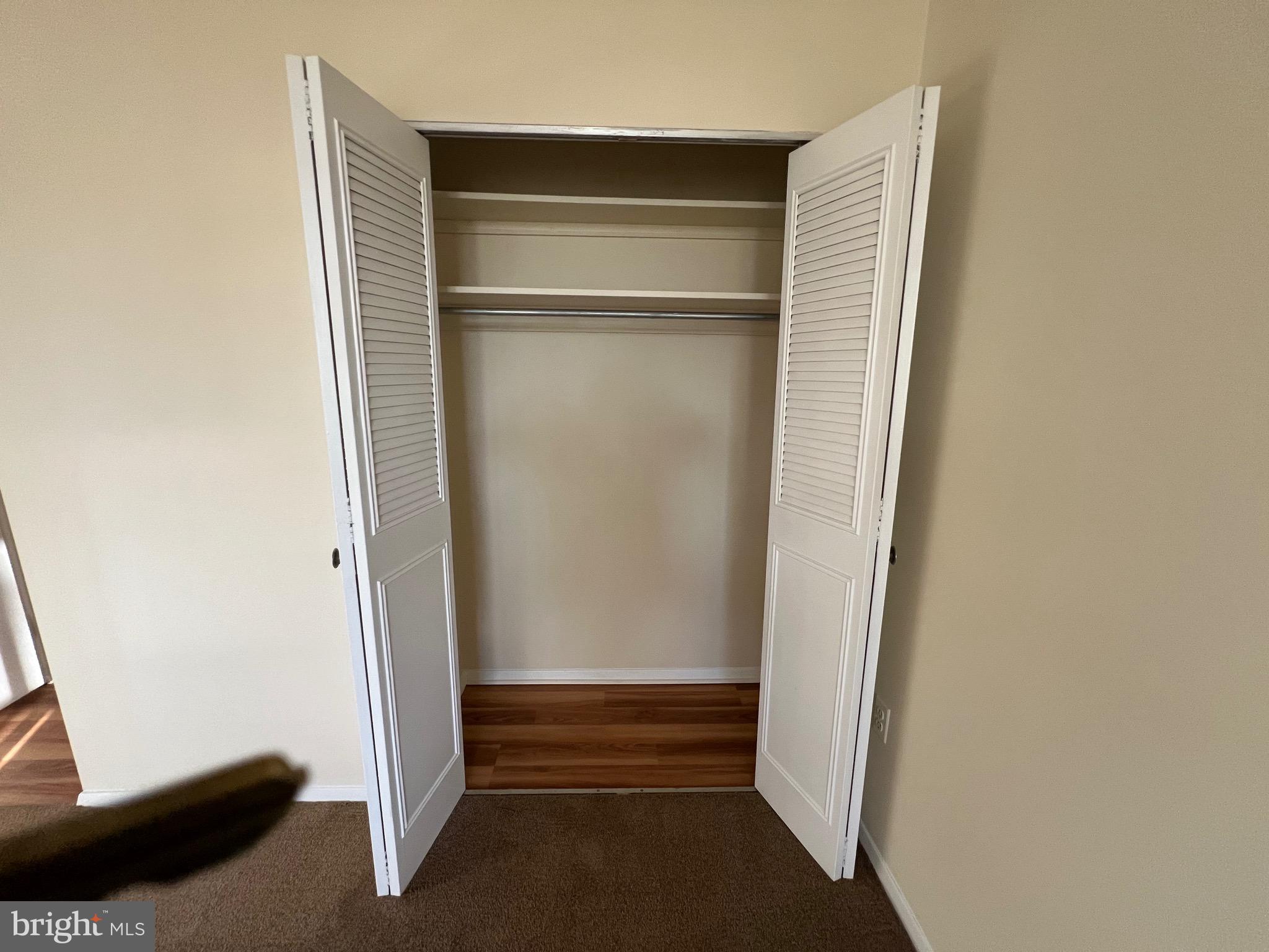 ROLAND PARK - Residential Lease