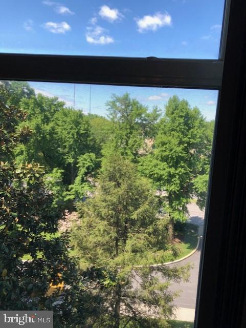 ROLAND PARK - Residential Lease