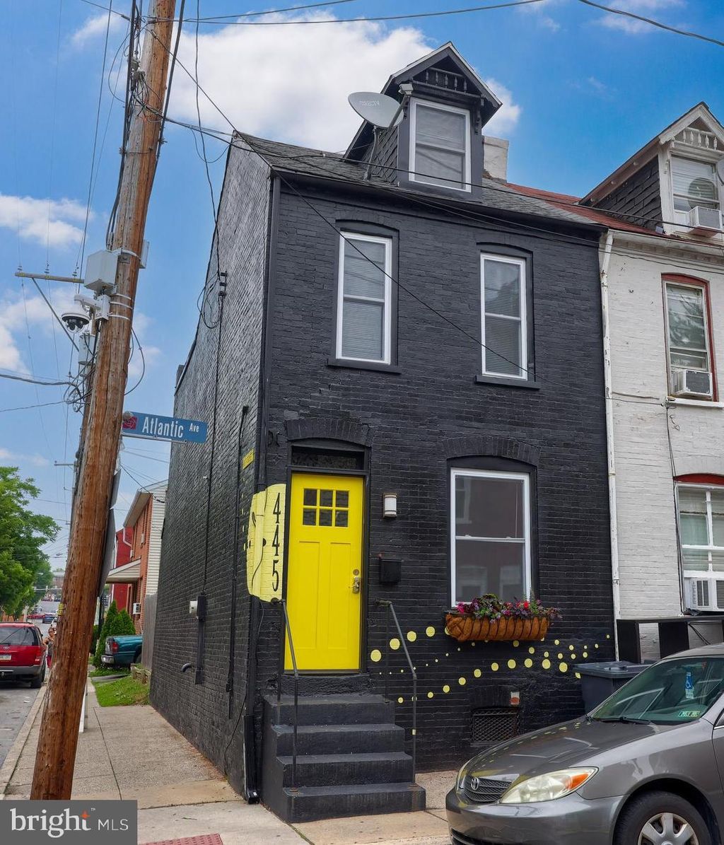 Photo of 445 ATLANTIC AVE, LANCASTER, PA 17602 (MLS # PALA2036924)