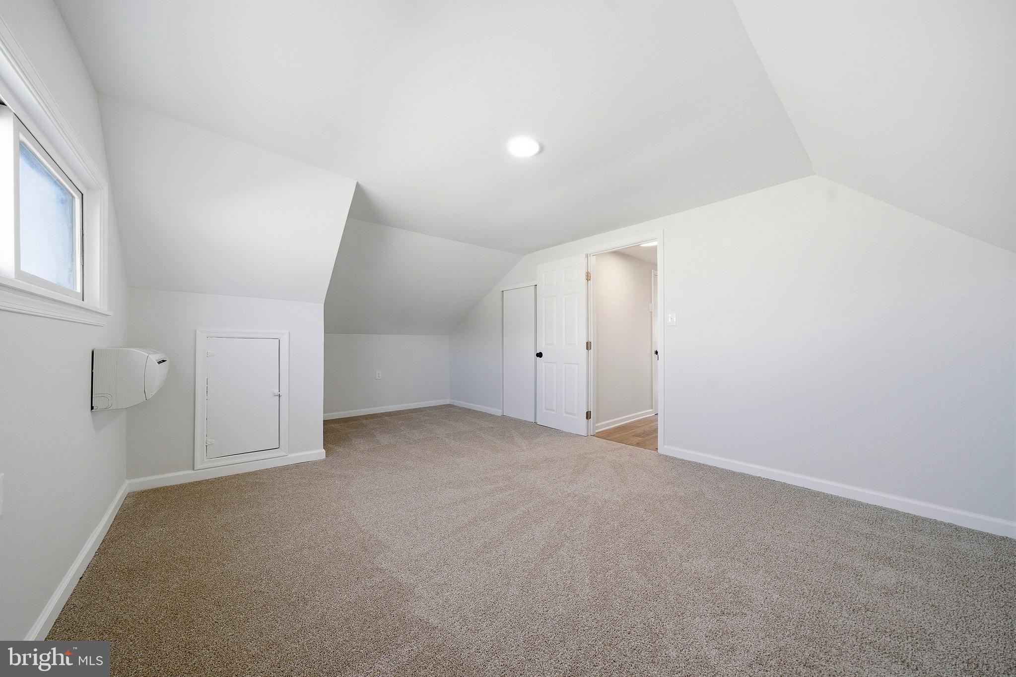 WHITEWOOD - Residential