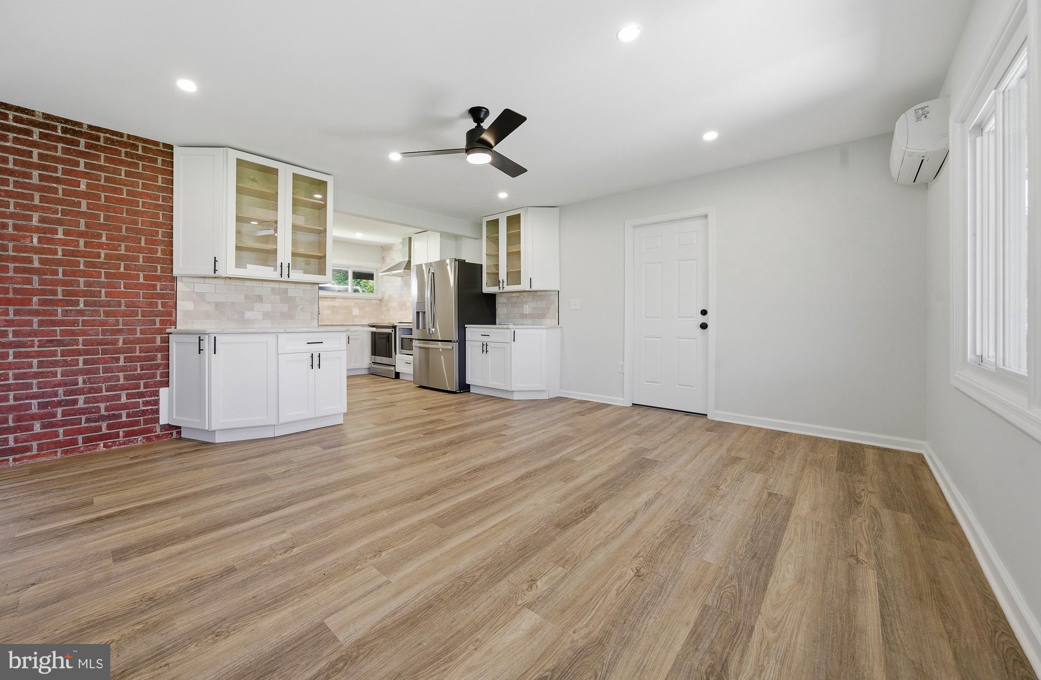 WHITEWOOD - Residential