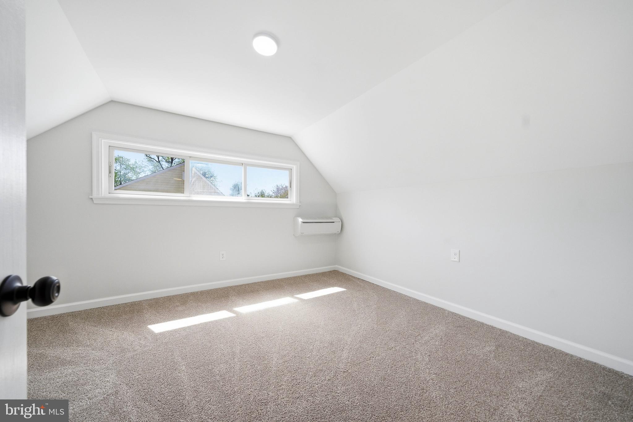 WHITEWOOD - Residential