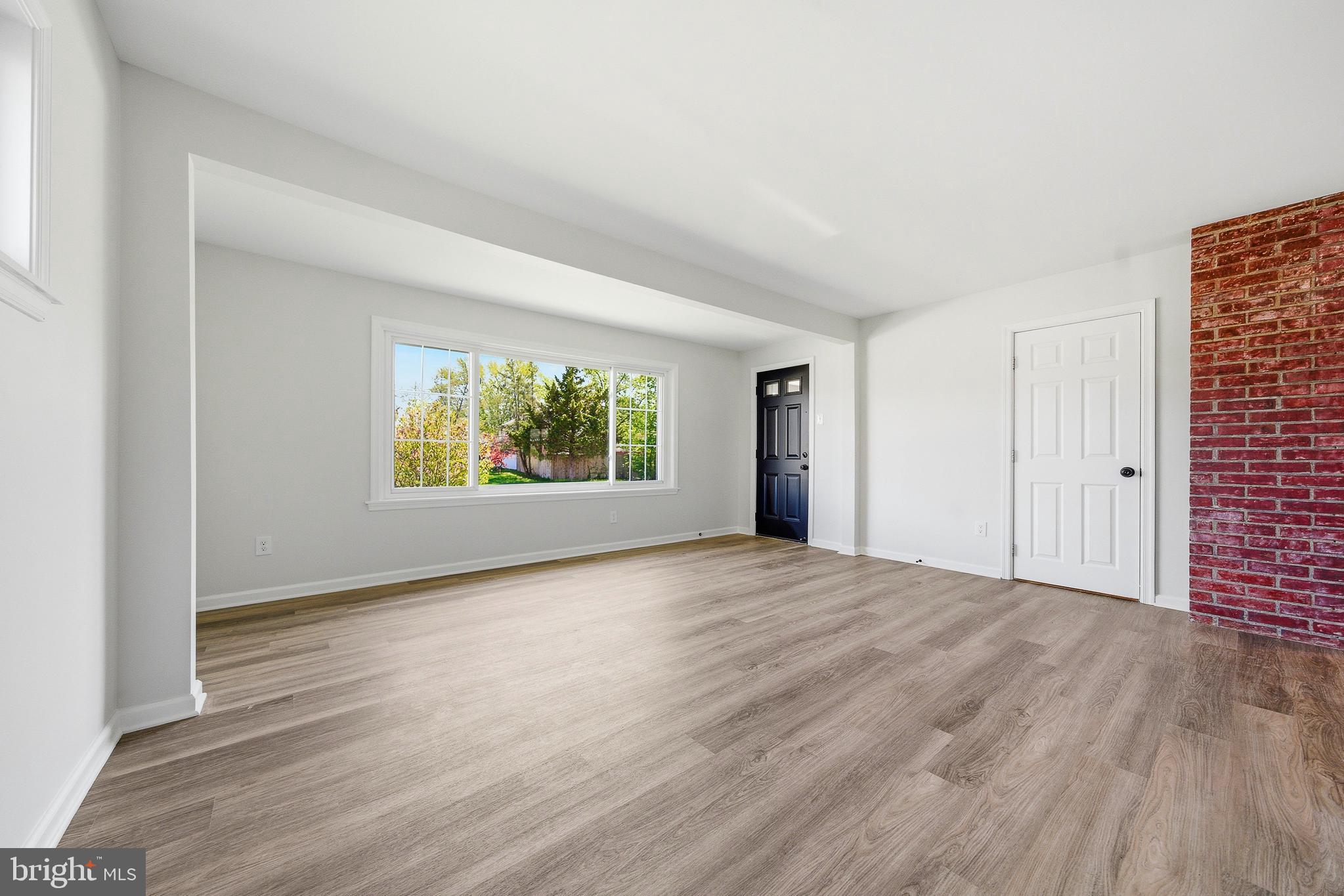 WHITEWOOD - Residential