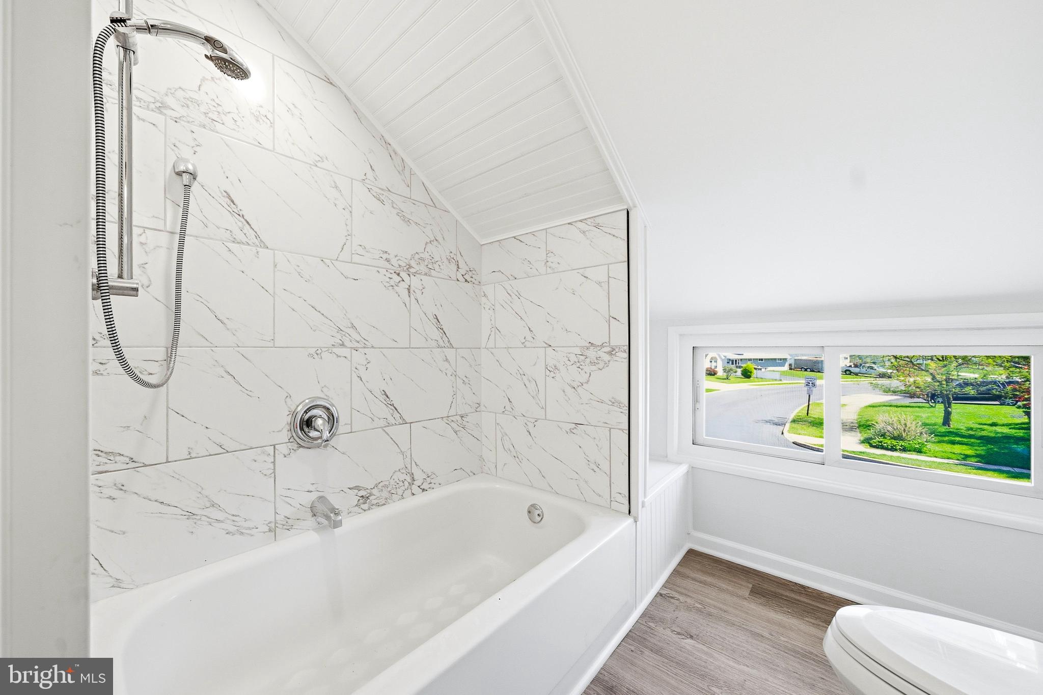 WHITEWOOD - Residential