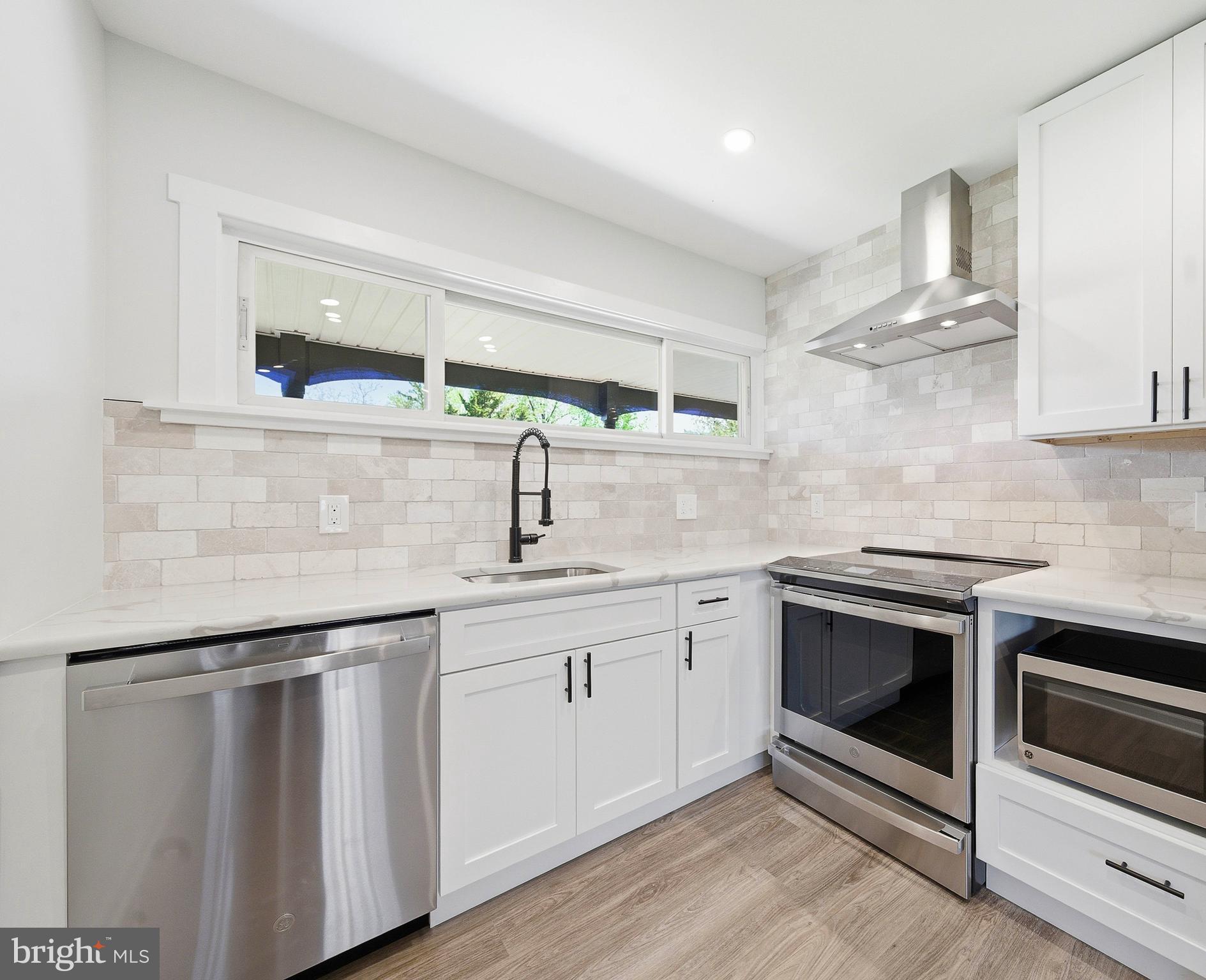 WHITEWOOD - Residential