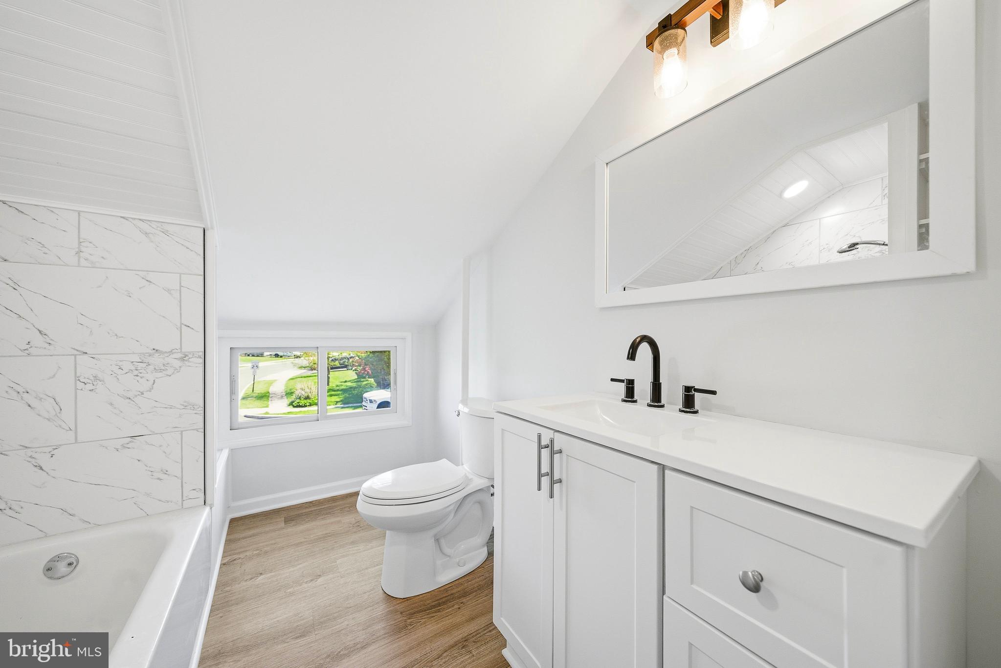 WHITEWOOD - Residential