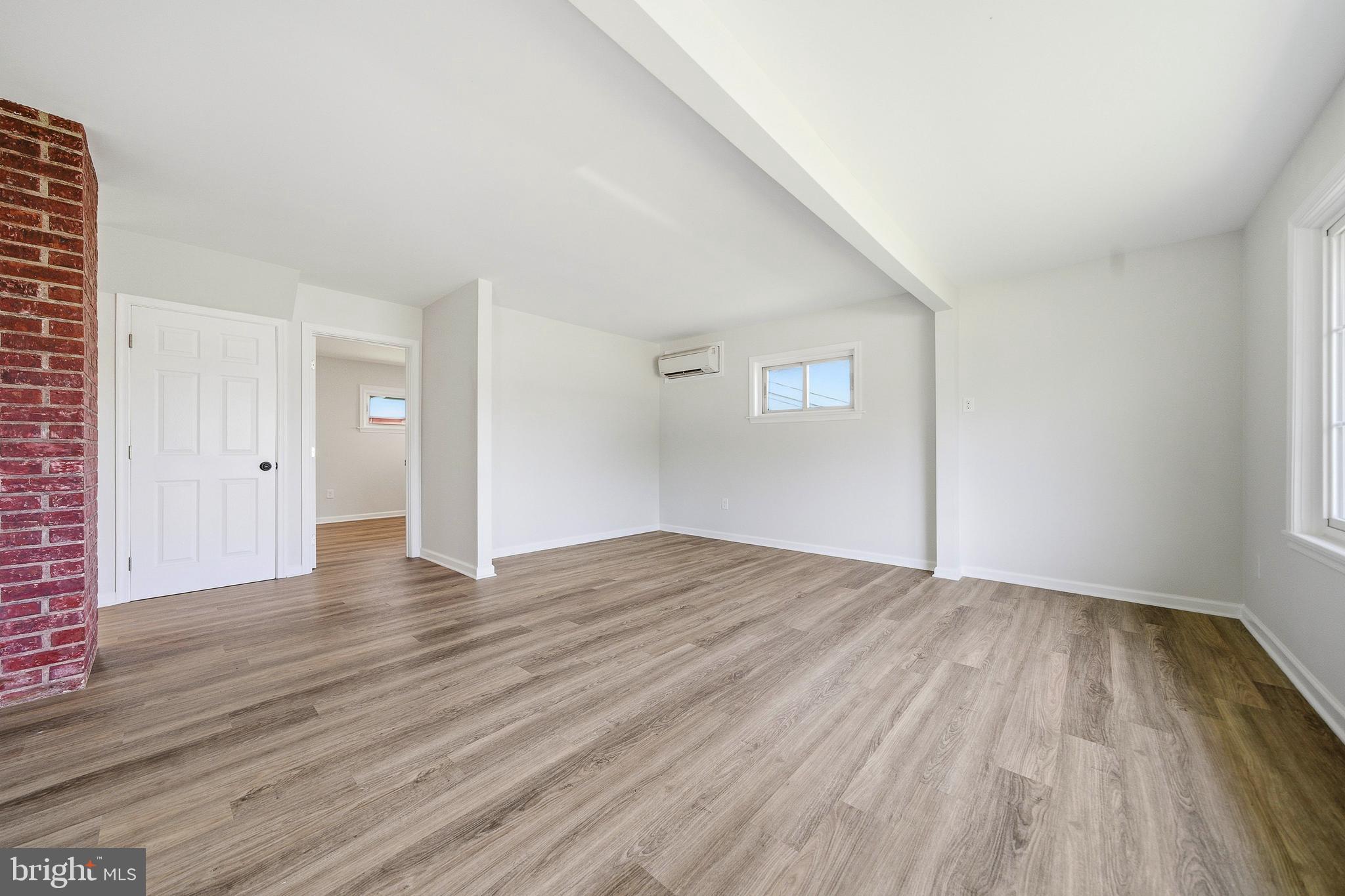 WHITEWOOD - Residential