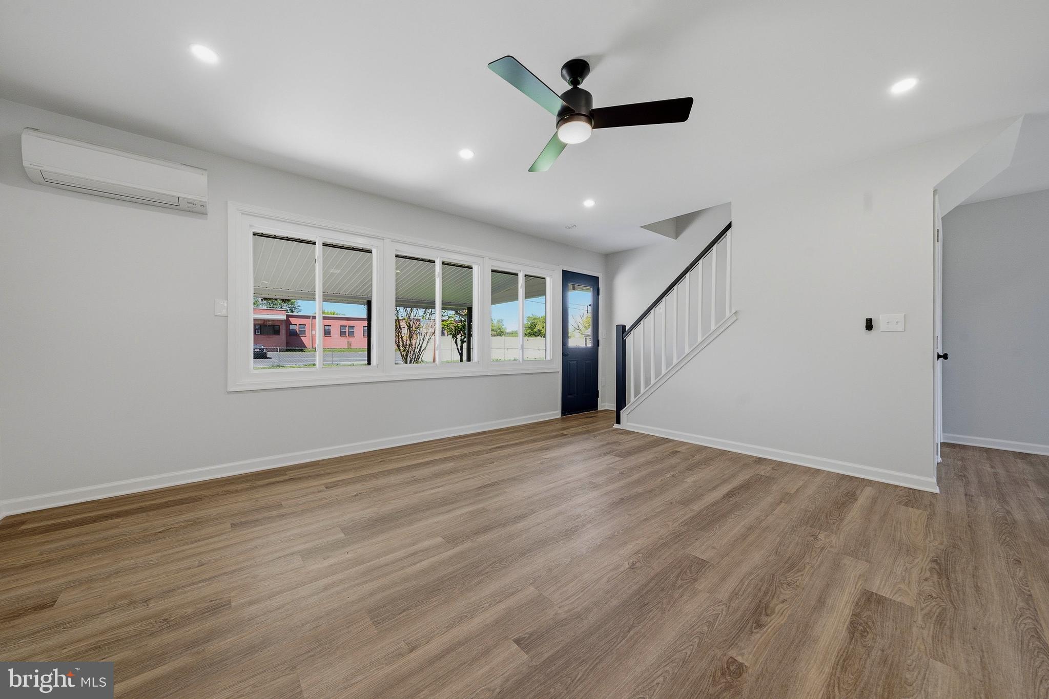 WHITEWOOD - Residential