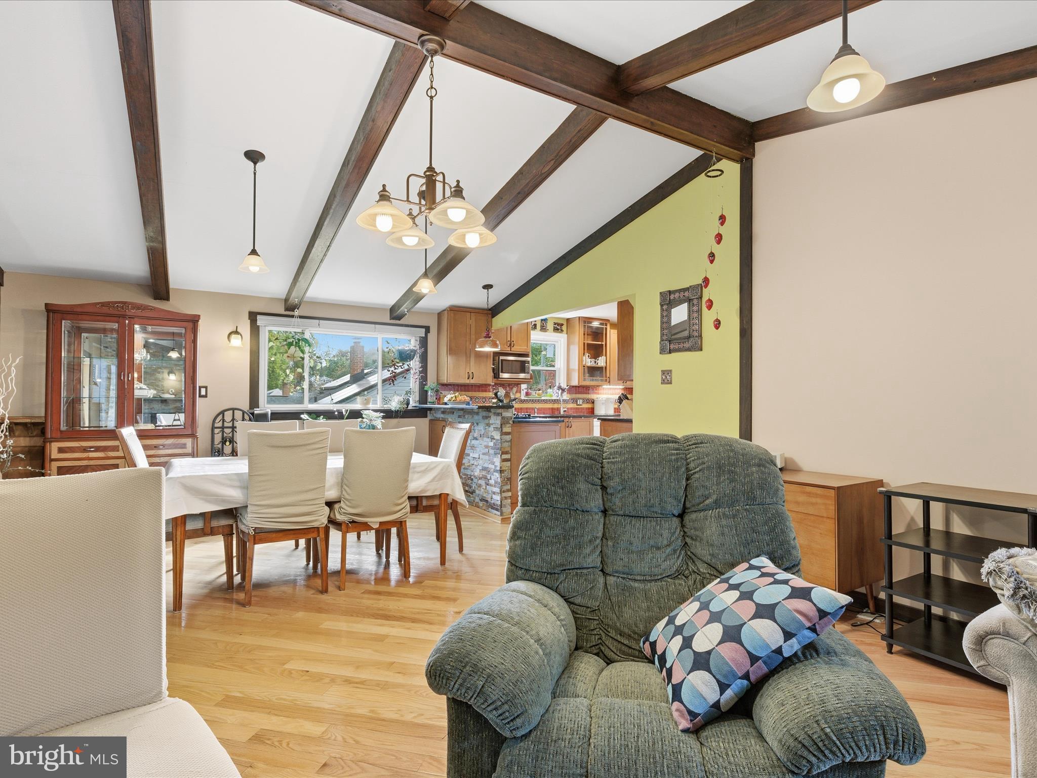 GLENMONT FOREST - Residential