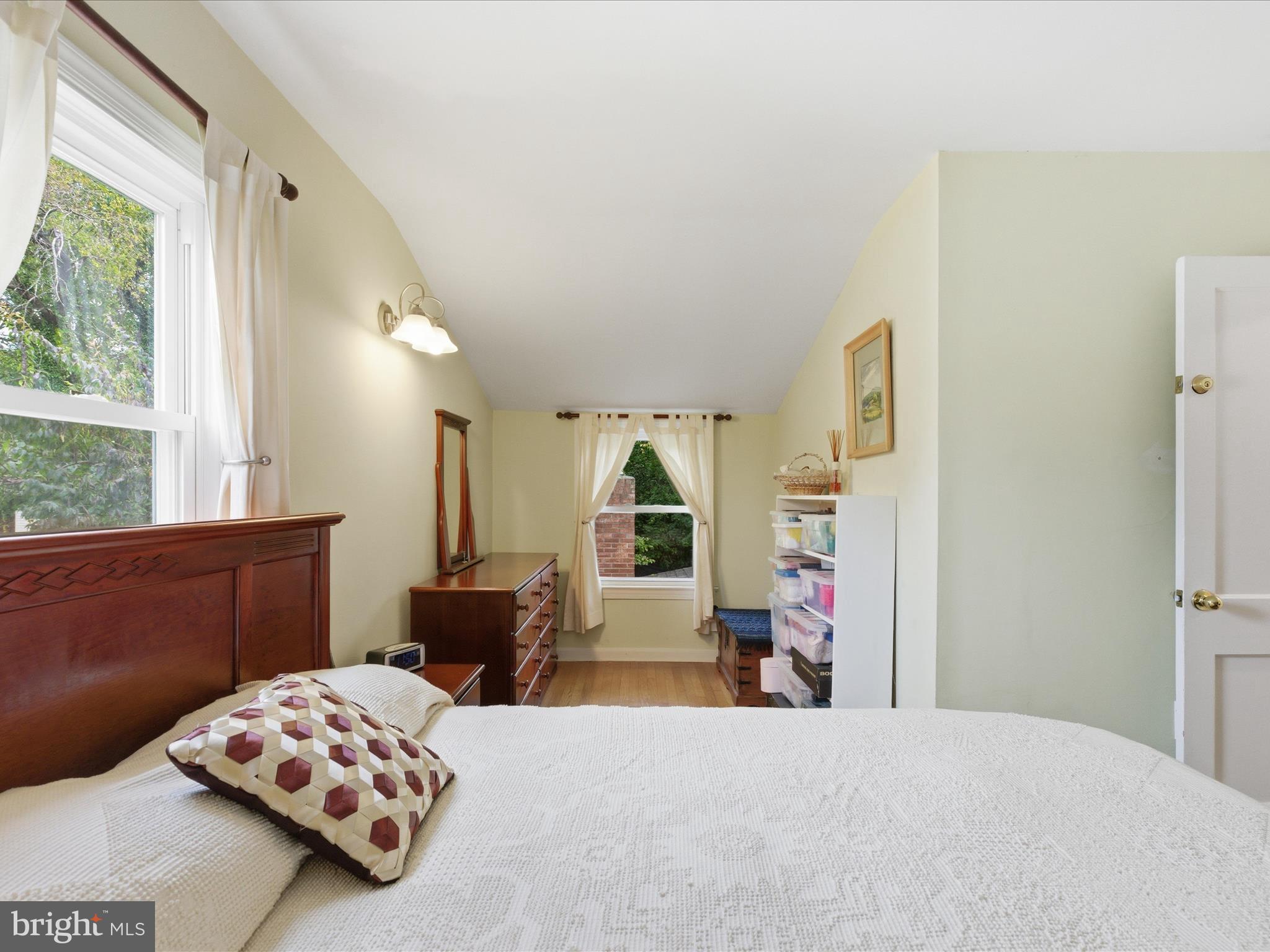 GLENMONT FOREST - Residential