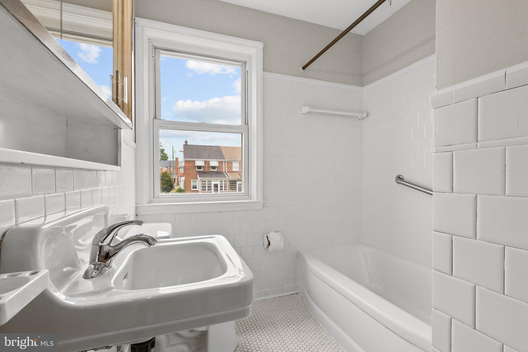 EASTWOOD - Residential